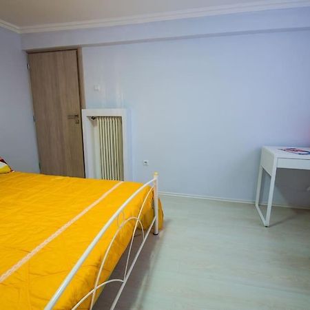 2 Bedrooms Apartment Close To Metro Dafni In Athén Kültér fotó