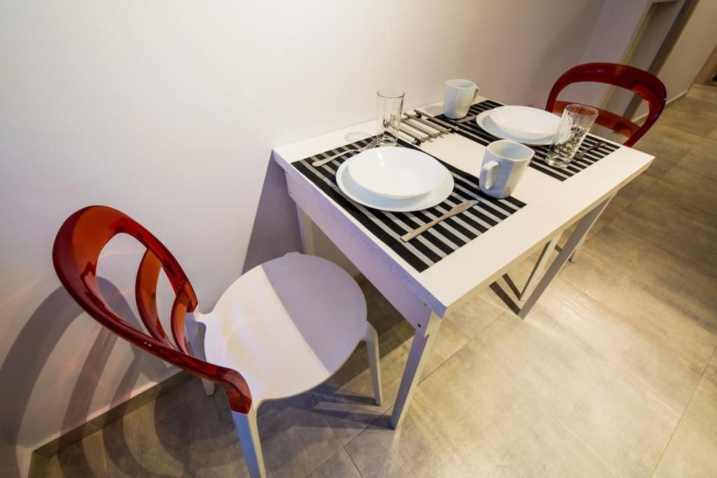 2 Bedrooms Apartment Close To Metro Dafni In Athén Kültér fotó